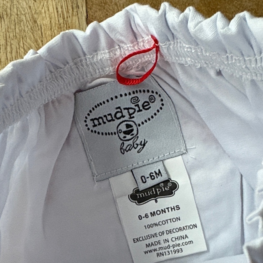 NWOT Mud Pie Santa Baby Bloomers 0-6m - Picture 3 of 3
